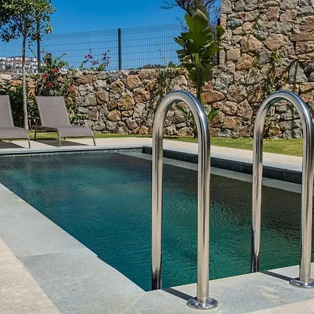 Al Mare Oezel Havuzlu Villa