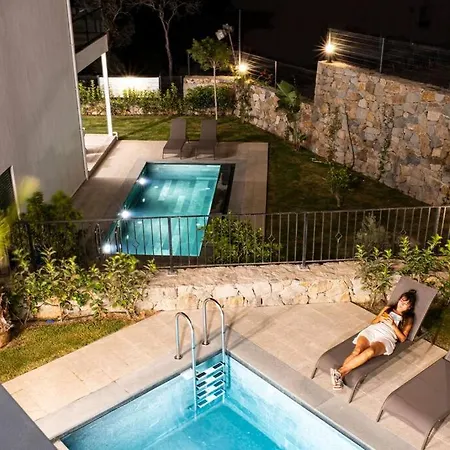 Villa Al Mare Oezel Havuzlu