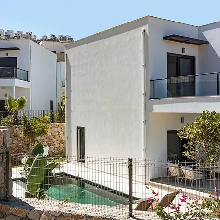 Vila Al Mare Oezel Havuzlu