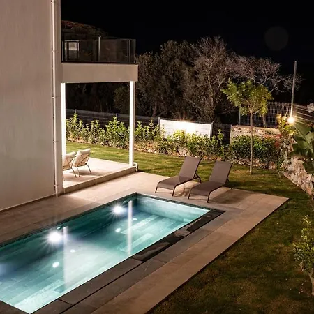 Al Mare Ozel Havuzlu Villa *